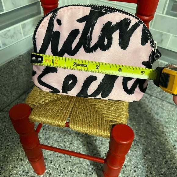 Victoria Secret 💄💄 - Picture 6 of 12